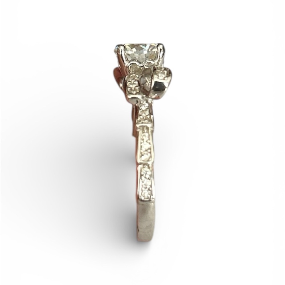 Moissanite Silver Ring with Bow Design Size 7 - Picture 3 of 4